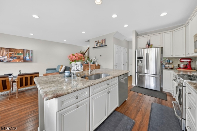 Montgomery Ridge - Residential