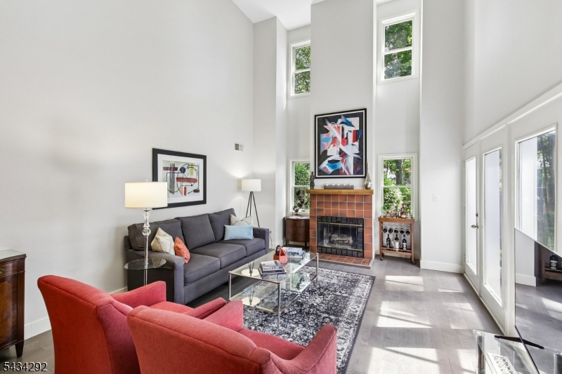 Woodcrest - Residential