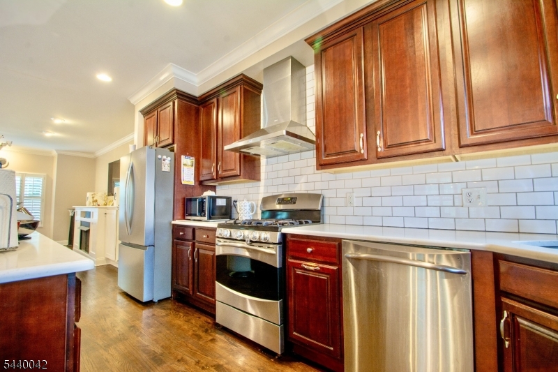 GRAMERCY SQUARE - Residential