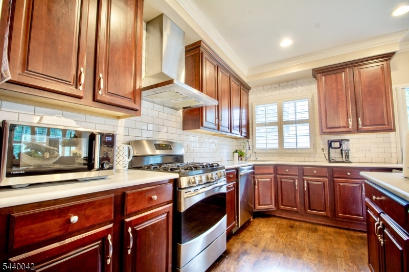 GRAMERCY SQUARE - Residential