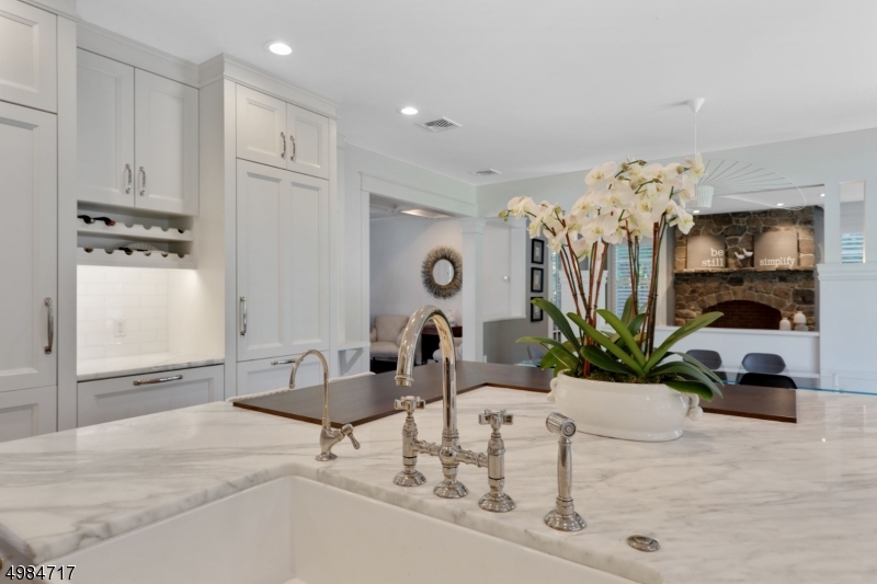 ROLLING HILL - Residential