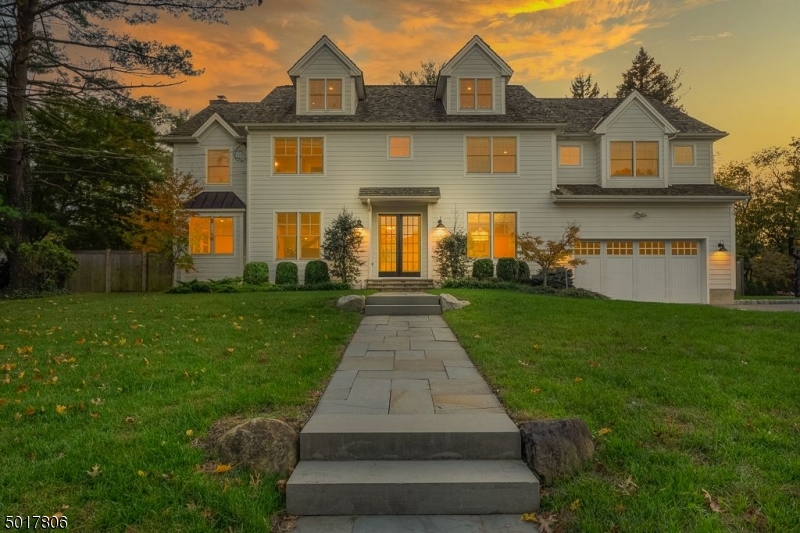 ROLLING HILL - Residential