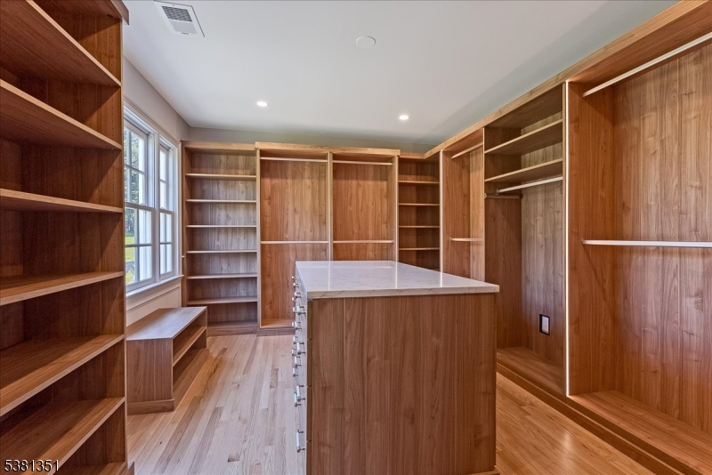 New Vernon - Residential