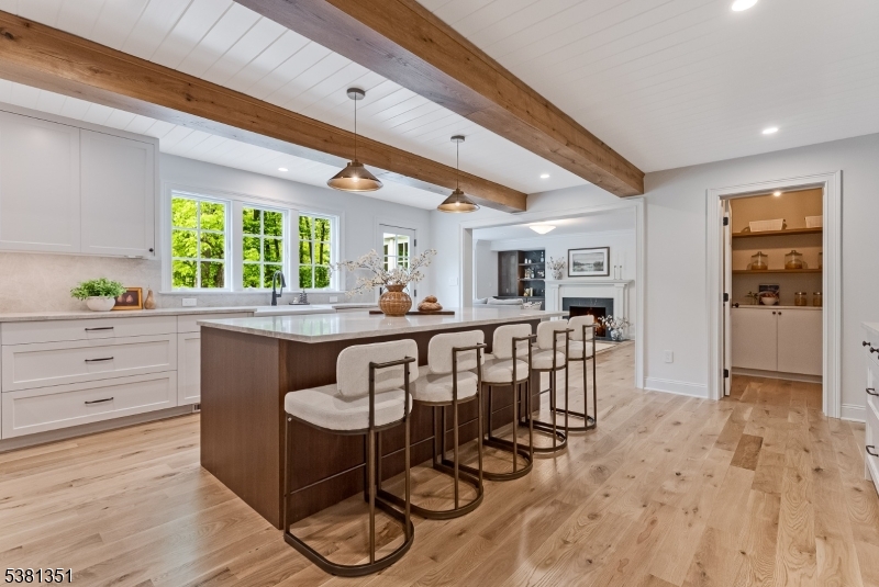 New Vernon - Residential