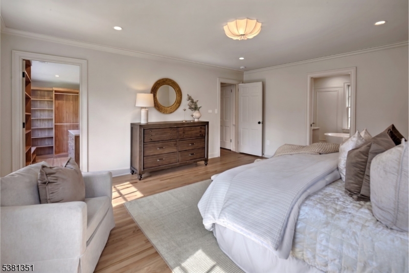 New Vernon - Residential