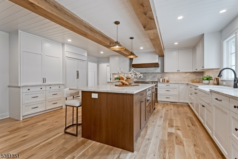 New Vernon - Residential