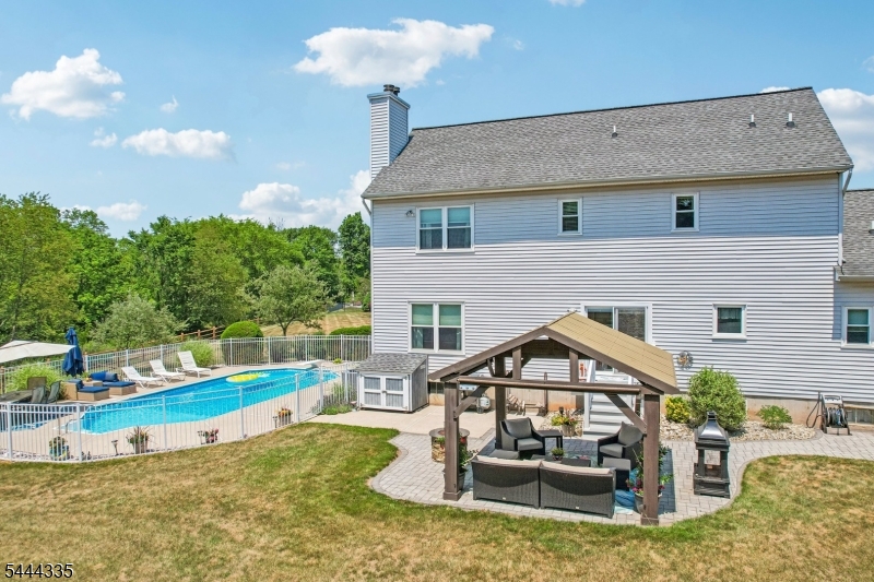 Brentwood Hills - Residential