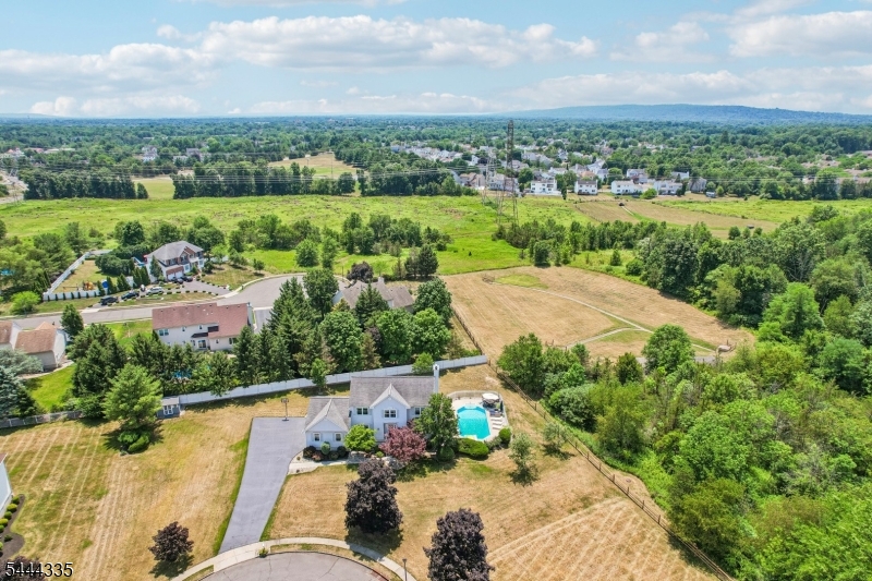 Brentwood Hills - Residential