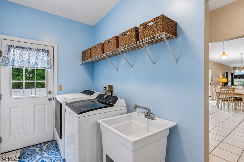 Brentwood Hills - Residential
