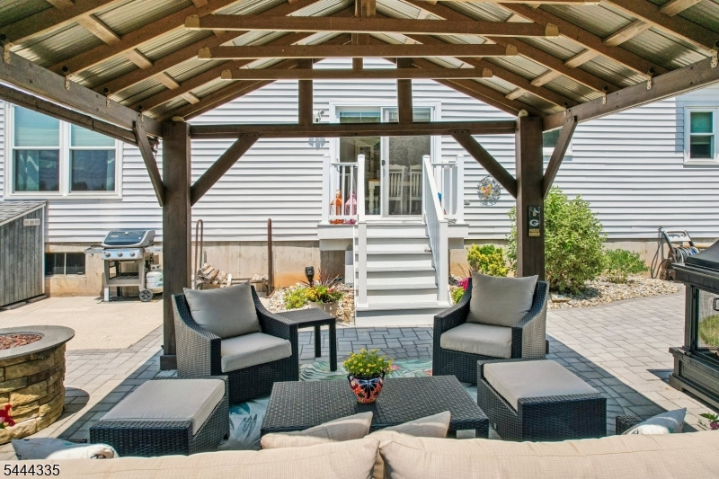 Brentwood Hills - Residential