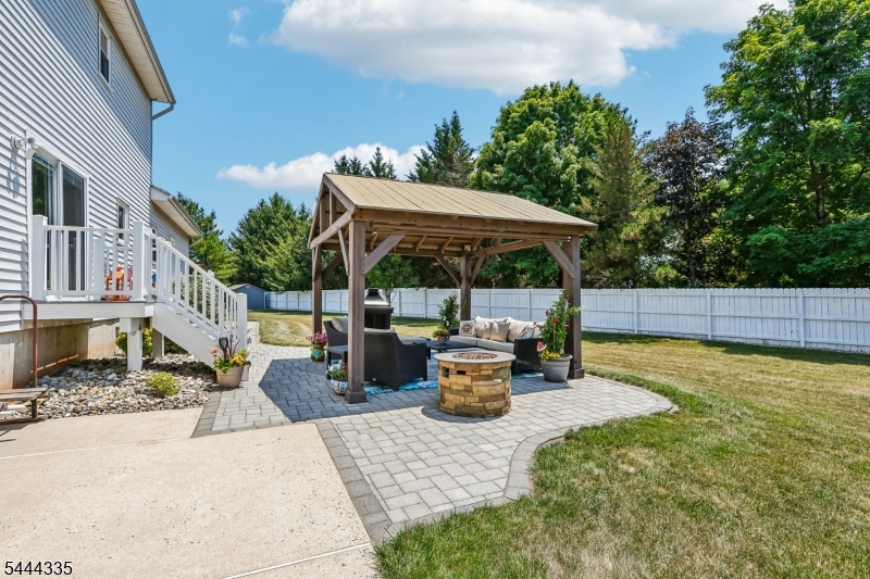 Brentwood Hills - Residential