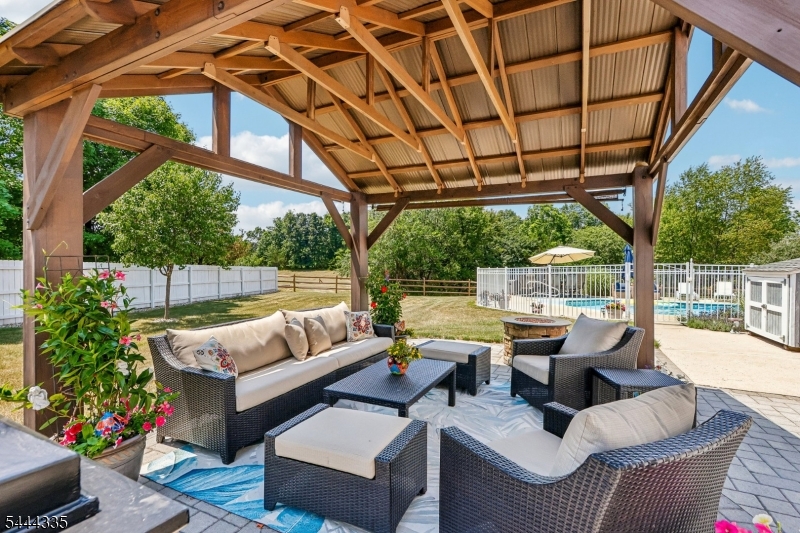 Brentwood Hills - Residential