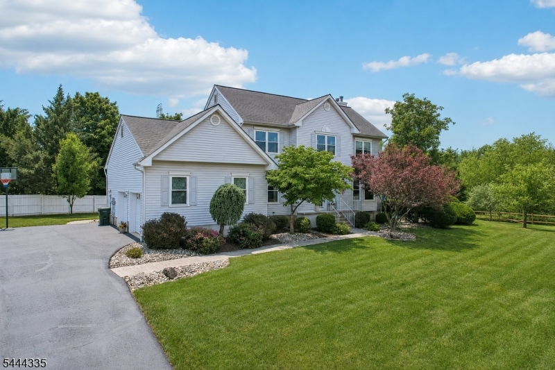 Brentwood Hills - Residential