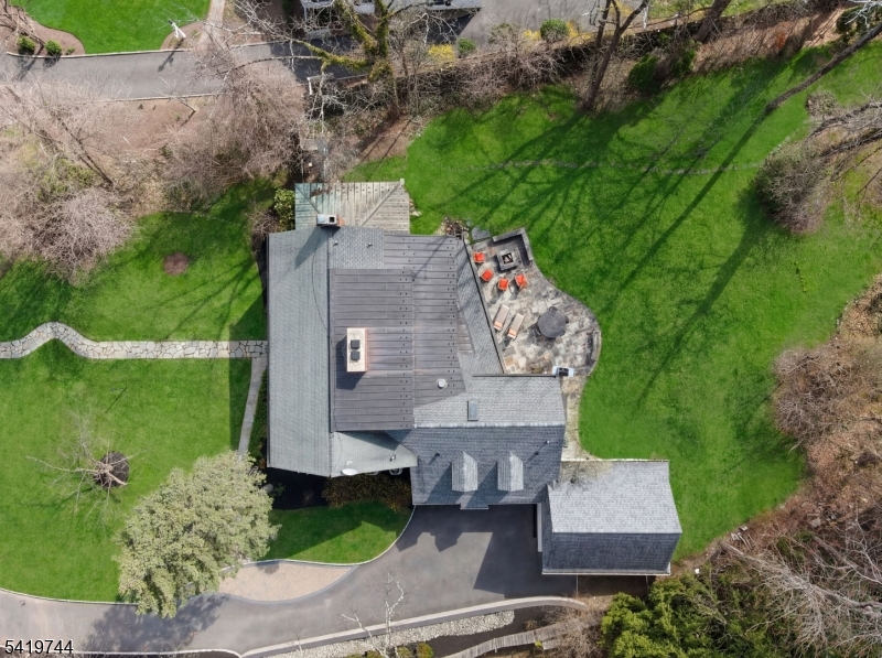 OLD SHORT HILLS - Residential