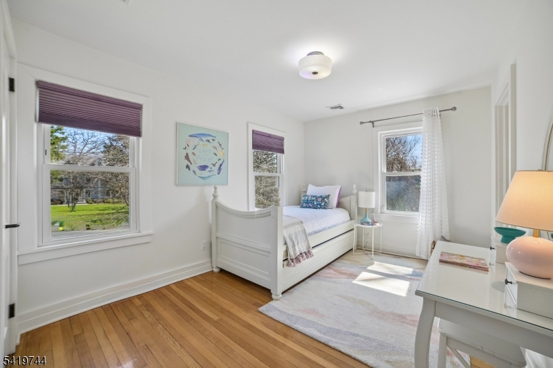 OLD SHORT HILLS - Residential