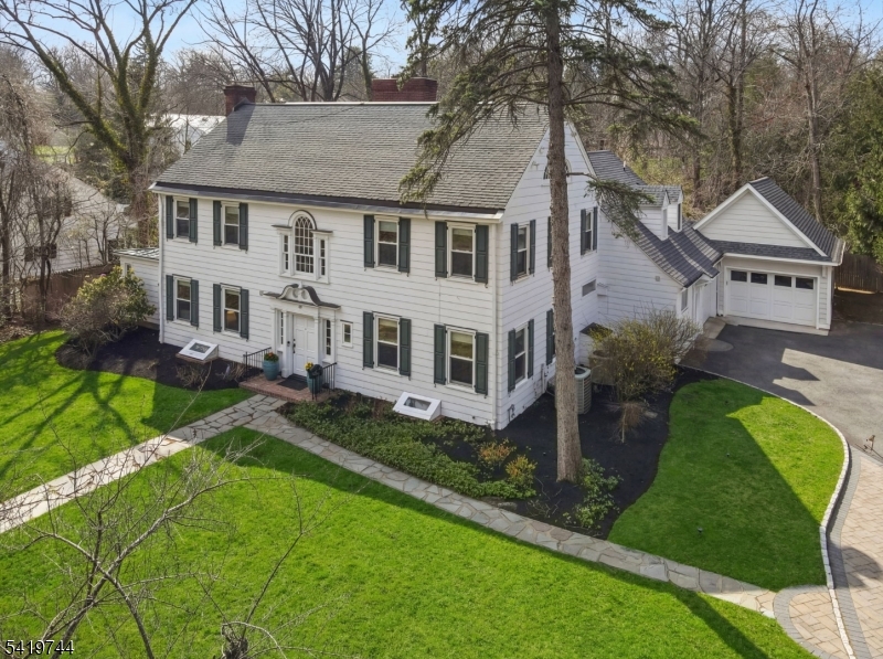 OLD SHORT HILLS - Residential