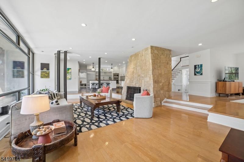 OLD SHORT HILLS - Residential