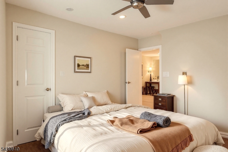 Riverview Houses - Residential