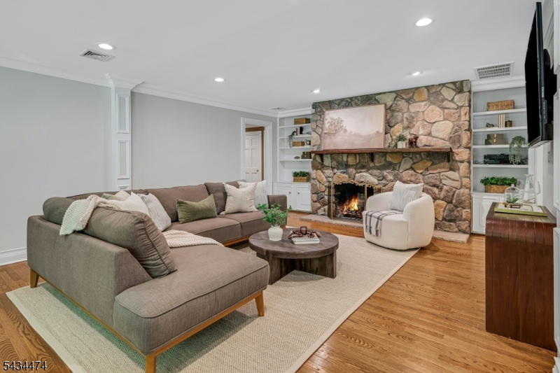 Post House - Residential