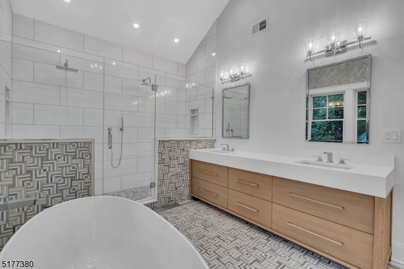 Linden Lane - Residential