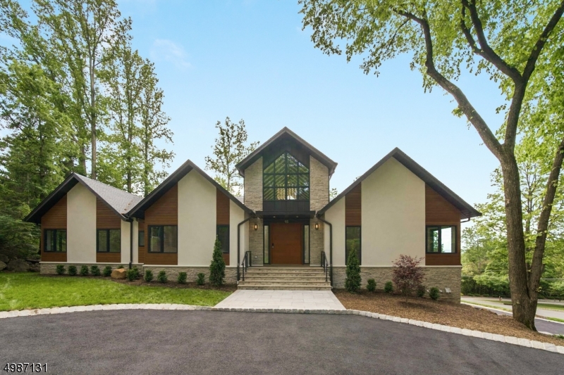 CHESTNUT HILL - Residential