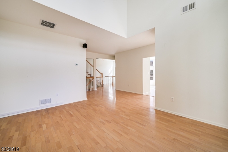 Regency Club at Livingston - Residential Lease