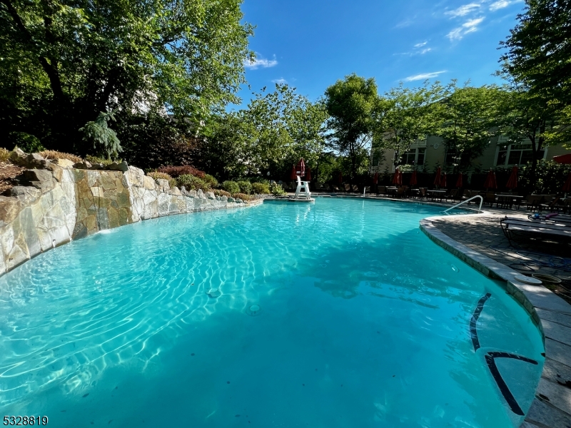 Regency Club at Livingston - Residential Lease