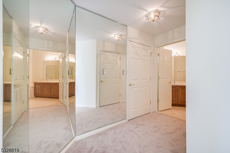 Regency Club at Livingston - Residential Lease