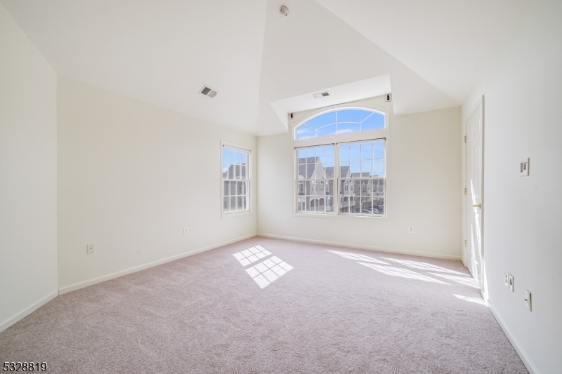 Regency Club at Livingston - Residential Lease
