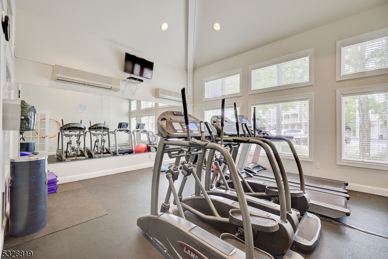 Regency Club at Livingston - Residential Lease