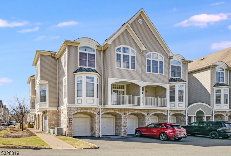 Regency Club at Livingston - Residential Lease