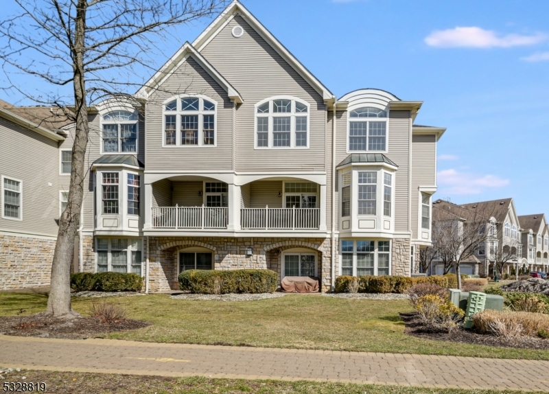 Regency Club at Livingston - Residential Lease