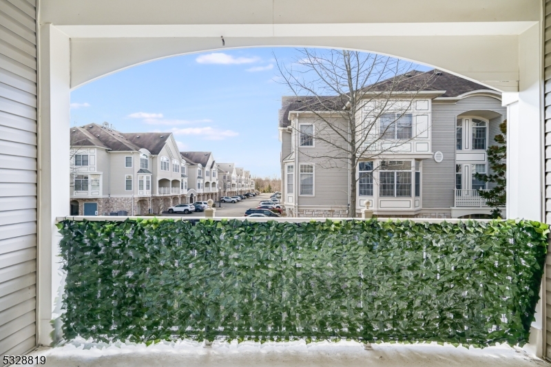 Regency Club at Livingston - Residential Lease