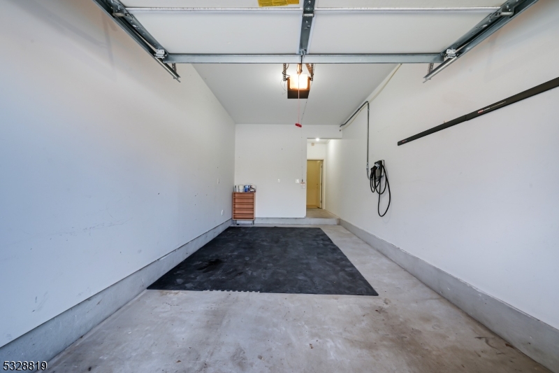Regency Club at Livingston - Residential Lease