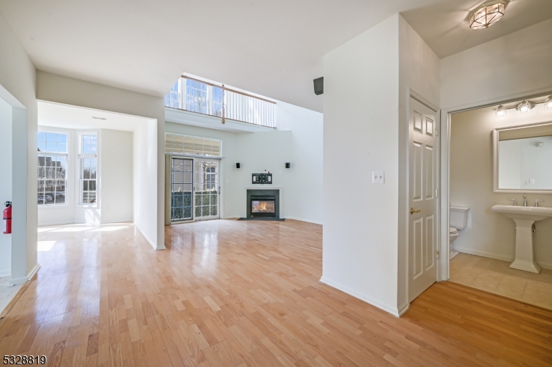 Regency Club at Livingston - Residential Lease