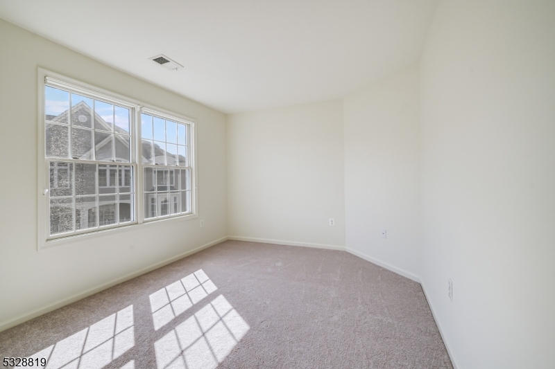 Regency Club at Livingston - Residential Lease