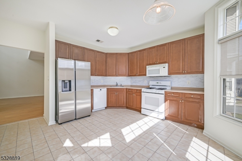 Regency Club at Livingston - Residential Lease
