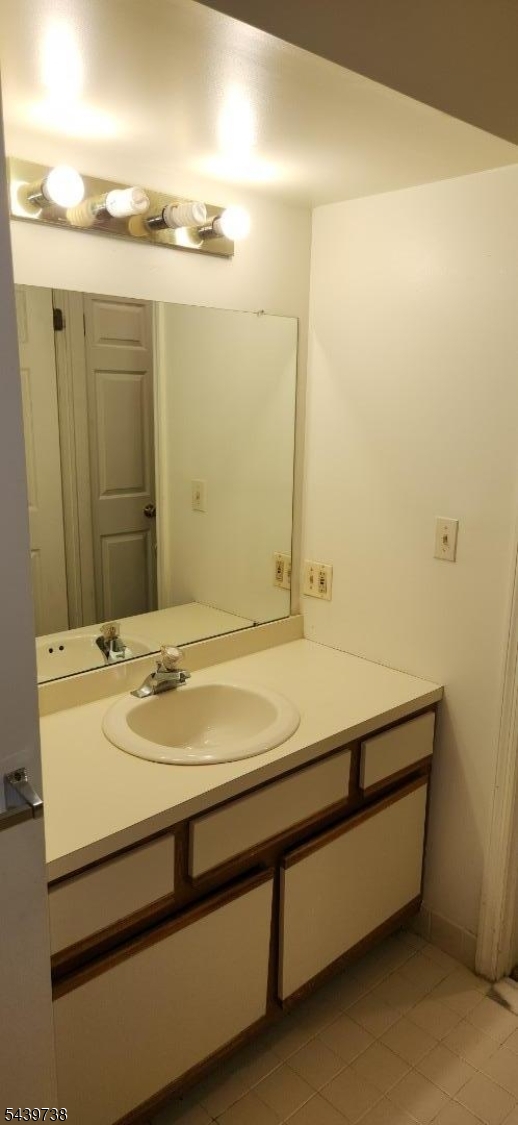 MAPLEWOOD COMMONS - Residential
