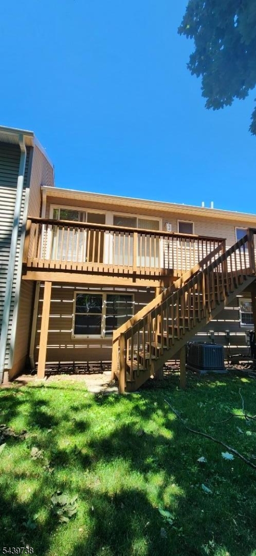 MAPLEWOOD COMMONS - Residential