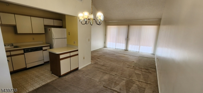 MAPLEWOOD COMMONS - Residential