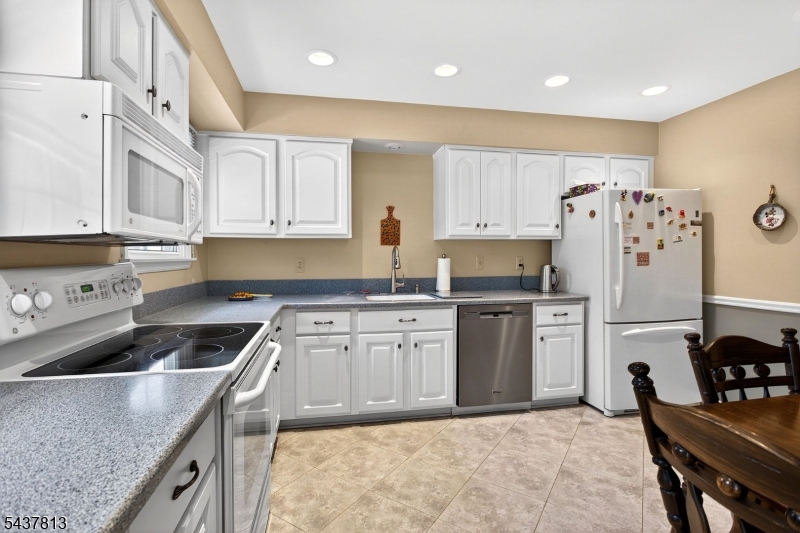 Spring Ridge - Residential
