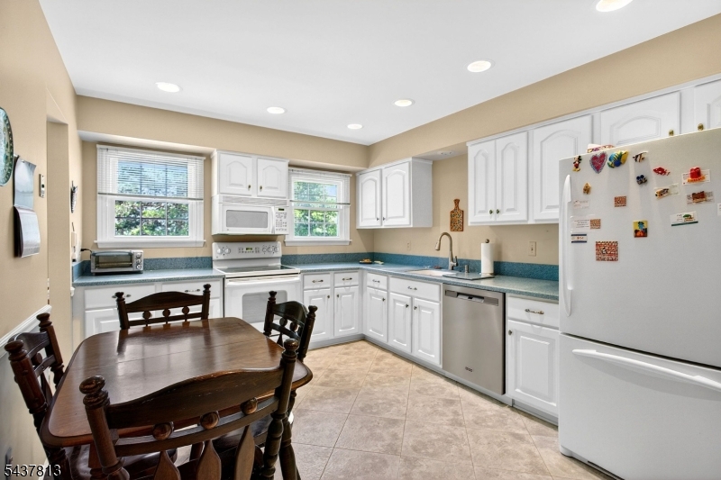 Spring Ridge - Residential