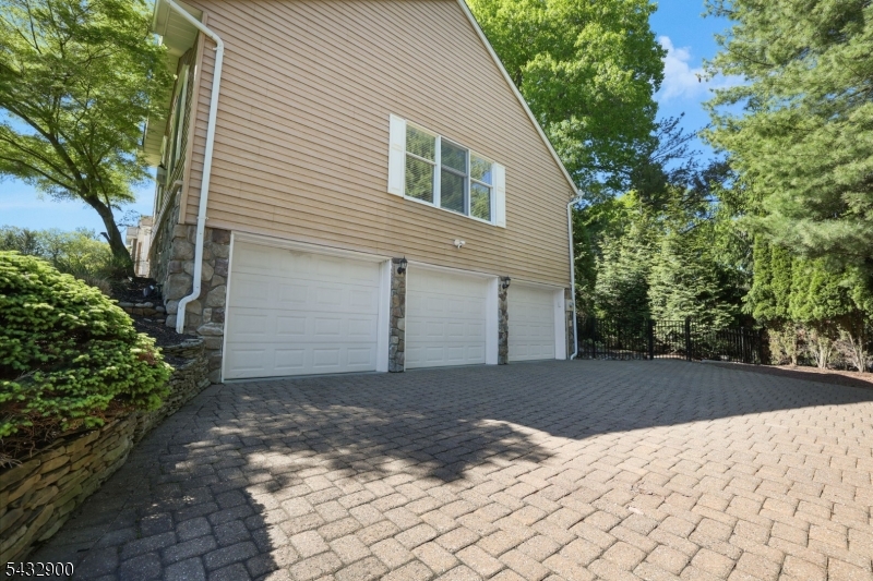 Pines Lake - Residential
