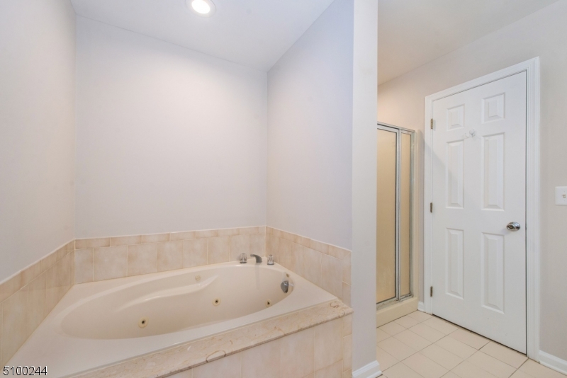 Oak Hill at Independence - Residential