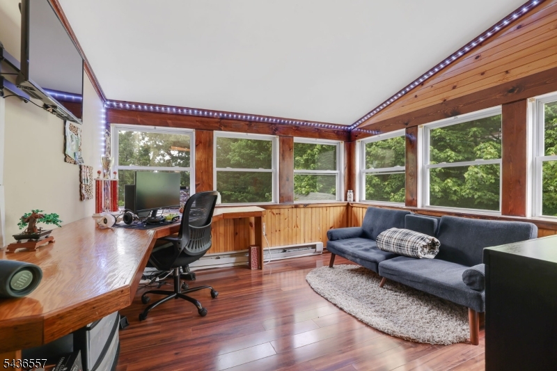 Erskine Lake - Residential
