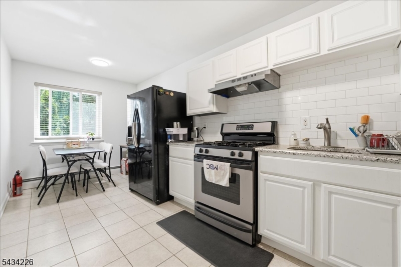 Lake Ave - Residential