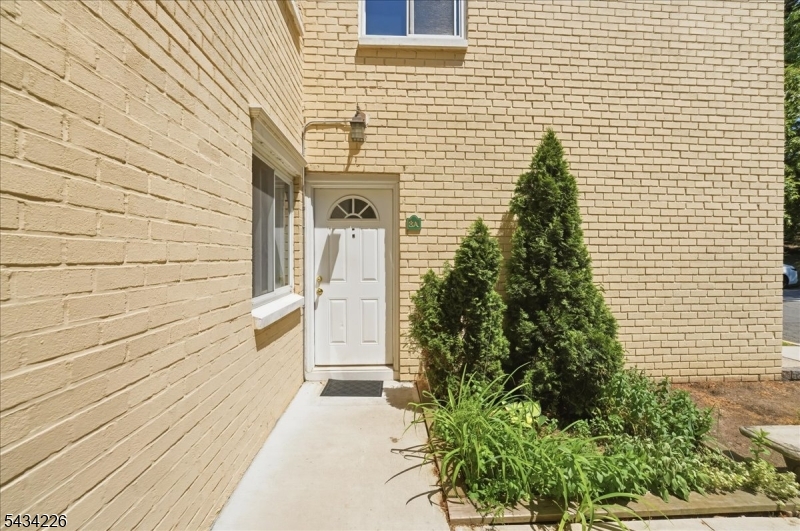 Lake Ave - Residential