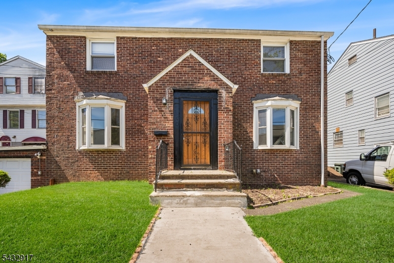 Welcome to this spacious and well-maintained colonial nestled on a beautiful tree-lined street. The main level boasts agenerous living room, formal dining room, and a kitchen with plenty of cabinet and counter space. A bonus flex room connectsto a bright all-seasons room, leading to a large private backyard, ideal for relaxing and entertaining.The second floor offers three comfortable bedrooms, a full bath, and an additional room perfect for a home office or den.