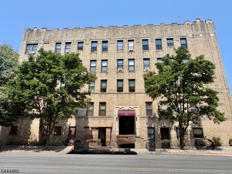 Summit Park - Residential