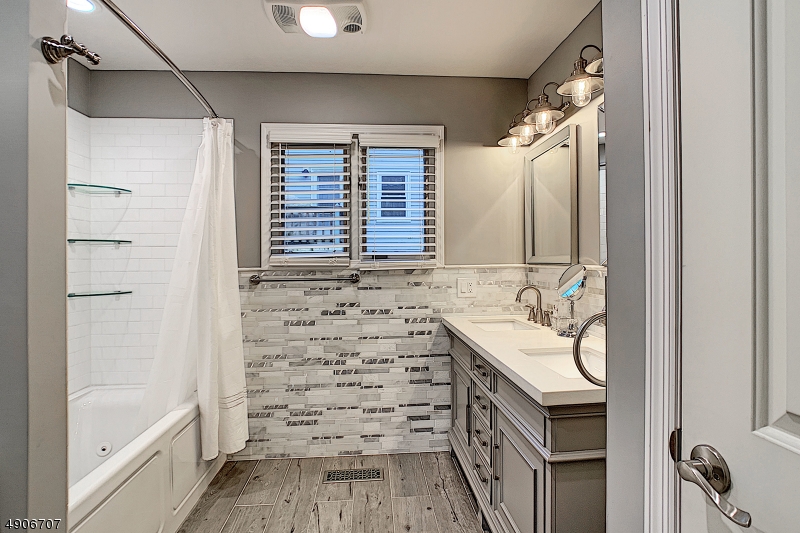 White Meadow Lake - Residential